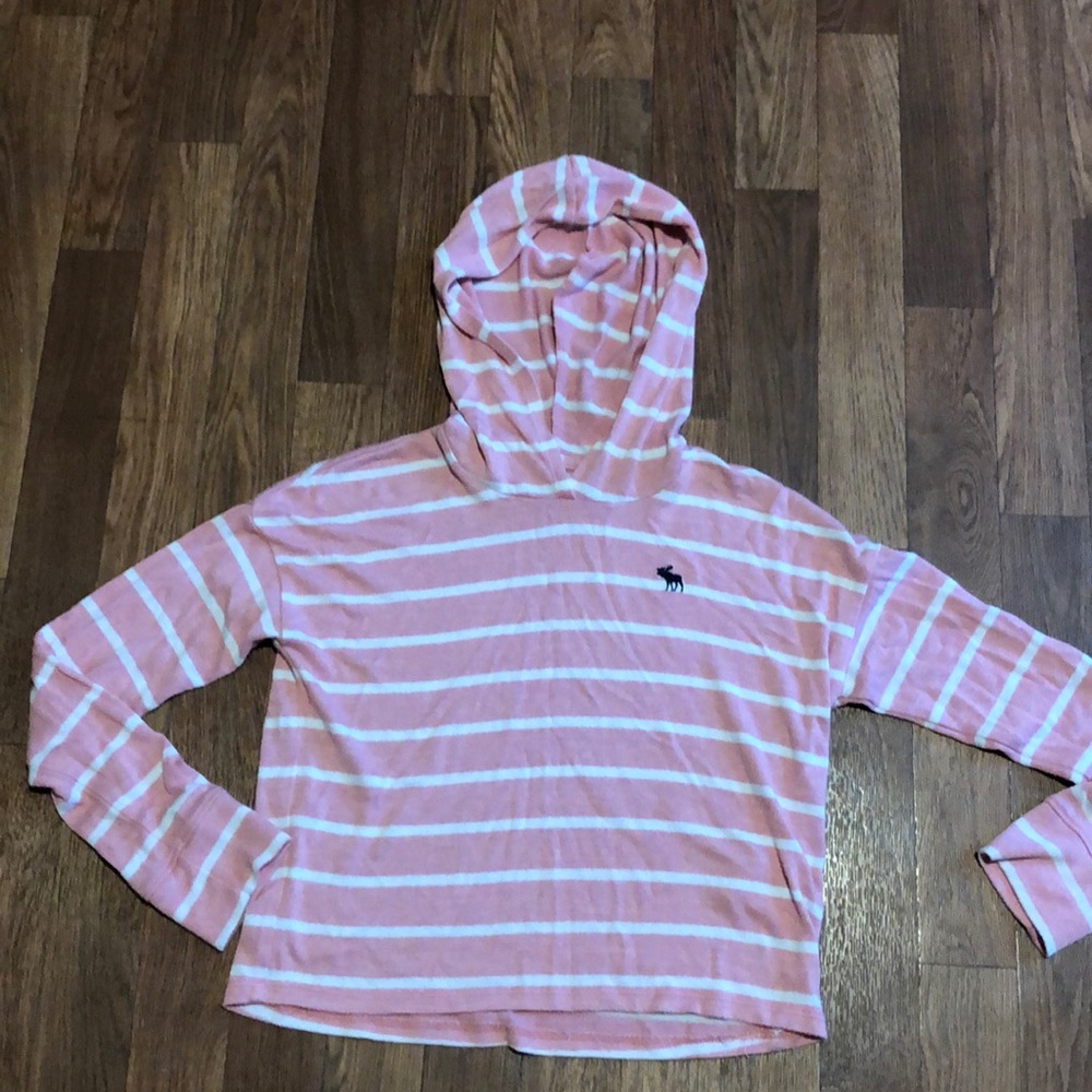 Abercrombie kids sweater!😍 beautiful color